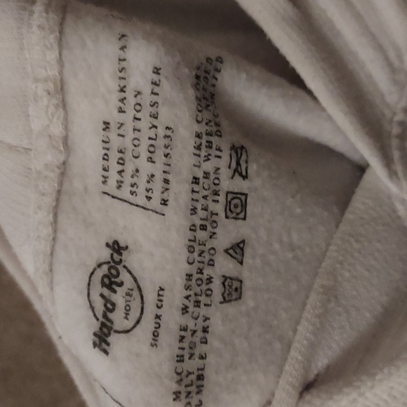 4/$18 Hard rock cafe white unisex hoodie - Picture 4 of 4